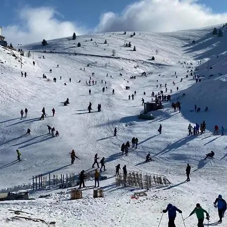 80 Kodra E Diellit Hébergement de vacances